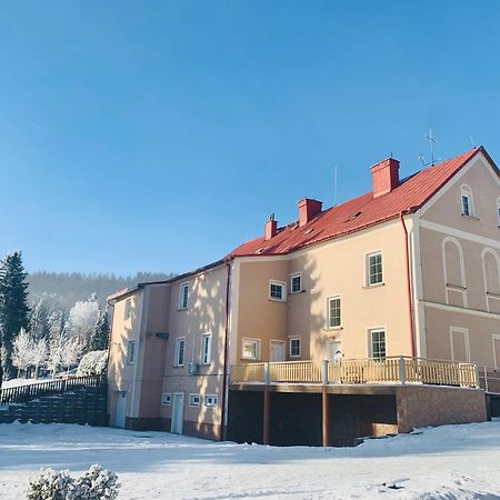 Pension Zaclersky Medved Exterior foto